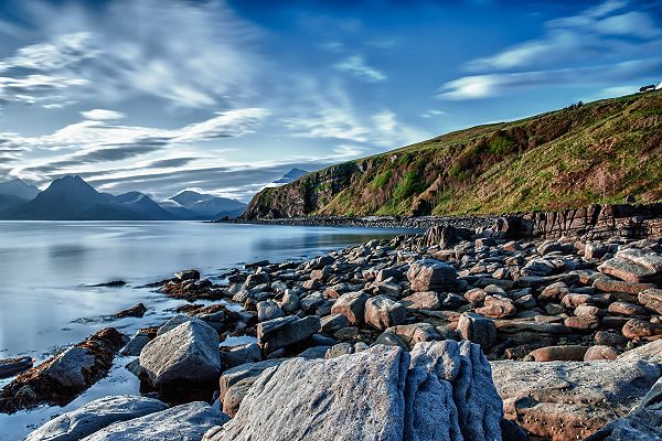 Irregular pattern of rocks in nature